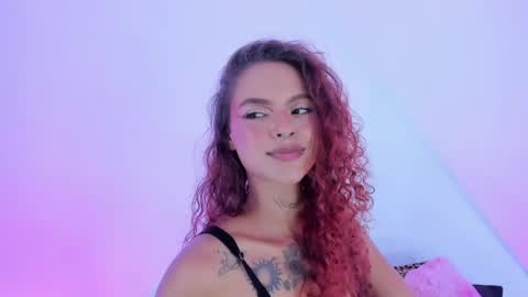 Snapshot of caroline_clark420 chatting on 05-25-26, 02:28 Caroline Clark online show from 05-25-26, 02:28
