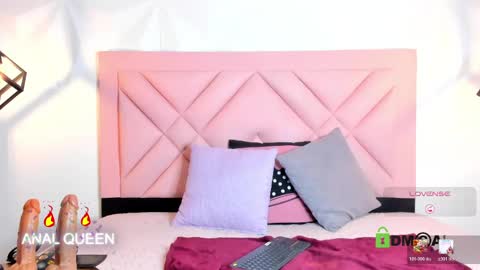 caroline daring online show from 05-05-26, 12:24
