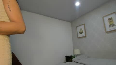  Caroline  online show from 07-09-26, 11:36
