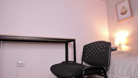  Caroline  online show from 07-30-26, 11:31