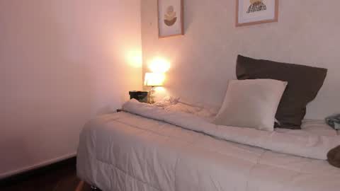  Caroline  online show from 08-07-26, 11:34