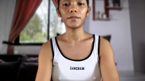 caroline_east online show from 05-15-26, 11:56