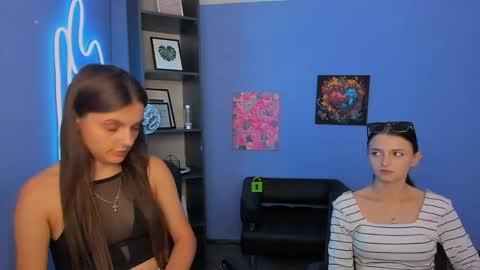 Caroline online show from 05-20-26, 11:05