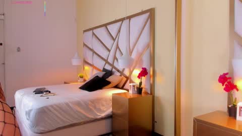 Caroline online show from 09-18-25, 12:29