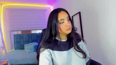 Snapshot of caroline_rodriguez_9 chatting on 09-10-25, 03:17 caroline_rodriguez_9 online show from 09-10-25, 03:17