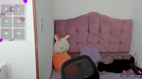 Snapshot of caroline_rodriguez_9 chatting on 10-03-25, 07:33 caroline_rodriguez_9 online show from 10-03-25, 07:33