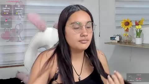 caroline_rodriguez_9 online show from 05-09-26, 07:19