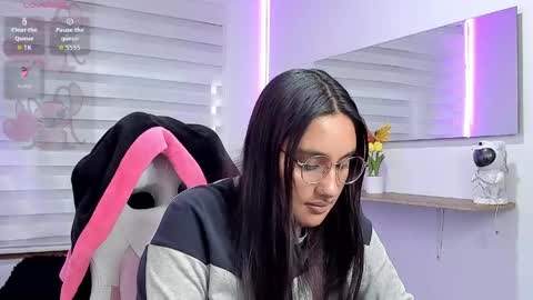 caroline_rodriguez_9 online show from 05-23-26, 07:07