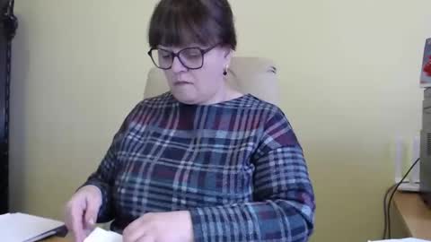 CarolineDream  online show from 02-04-25, 06:46