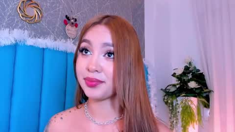 CarolineeGarcia online show from 12-21-24, 12:38