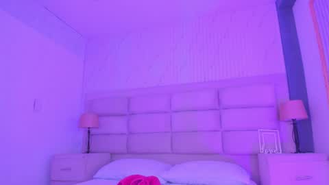 Caroline online show from 03-04-26, 12:55