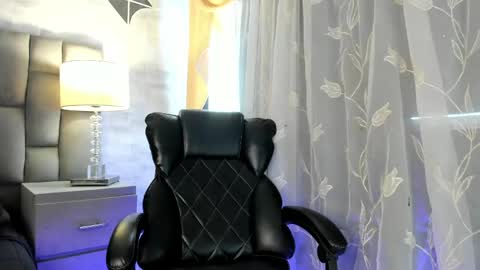 Caroline online show from 05-01-26, 02:10