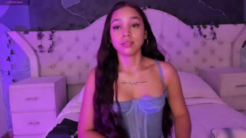 Caroline online show from 05-08-26, 12:54