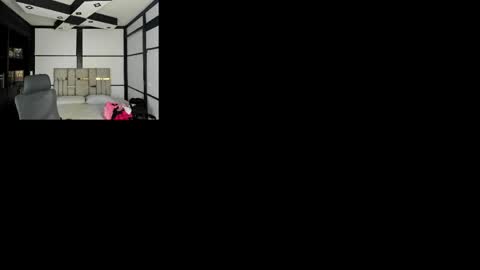 Caroline online show from 05-10-26, 02:00
