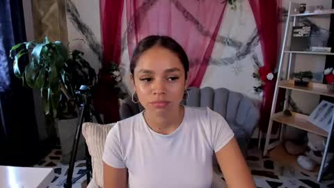 Caroline online show from 05-31-26, 03:19