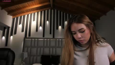 Caro online show from 01-09-26, 09:56