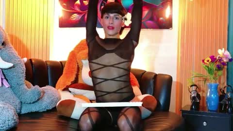 carolinejesh online show from 05-05-26, 01:08