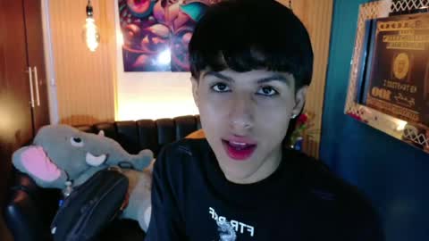 carolinejesh online show from 05-19-26, 12:33