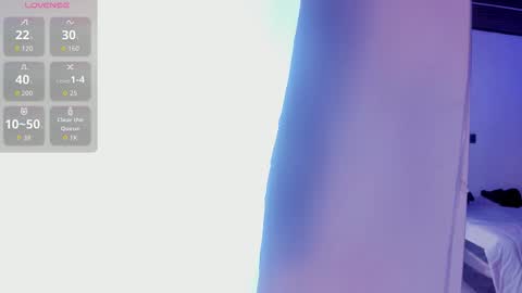 Snapshot of carolinemiller1 chatting on 02-15-26, 11:52 Caro online show from 02-15-26, 11:52