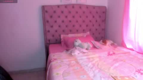 Caroline  online show from 09-29-25, 09:52