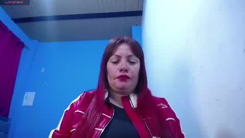 Carolinhe  online show from 06-14-26, 12:07
