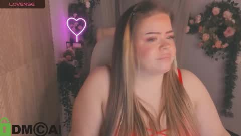 caroll_li online show from 03-10-25, 02:39