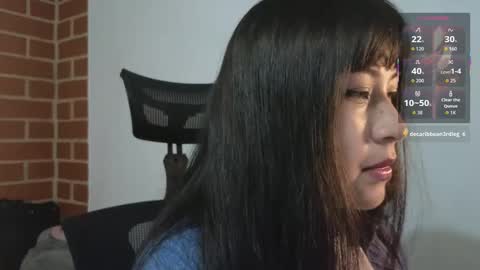 Snapshot of caroll_luna chatting on 10-14-25, 02:01 kitty online show from 10-14-25, 02:01