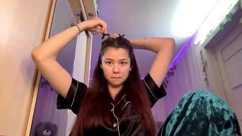 Emma online show from 12-02-25, 06:08