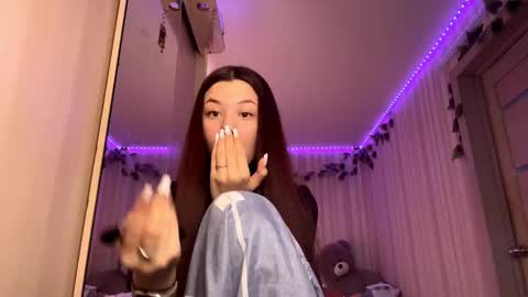 Emma online show from 12-18-25, 06:19