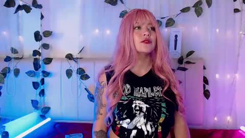    online show from 01-30-25, 03:08