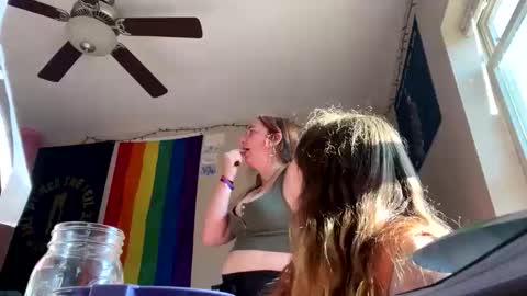 Snapshot of carpetmunchers chatting on 10-16-25, 08:54 carpetmunchers online show from 10-16-25, 08:54