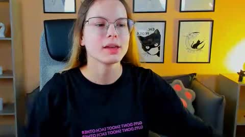 carrie_roses online show from 09-18-25, 04:36