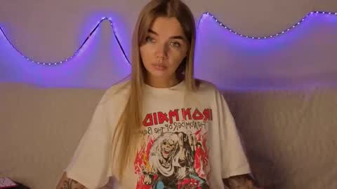 carriebradshawww online show from 09-26-25, 03:05