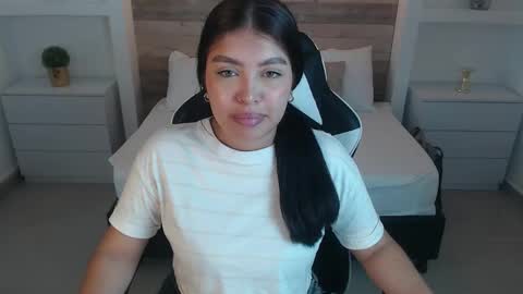 carriepink_ online show from 09-24-25, 11:13