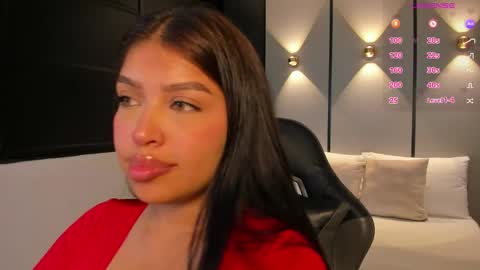 carriepink_ online show from 11-04-25, 12:04