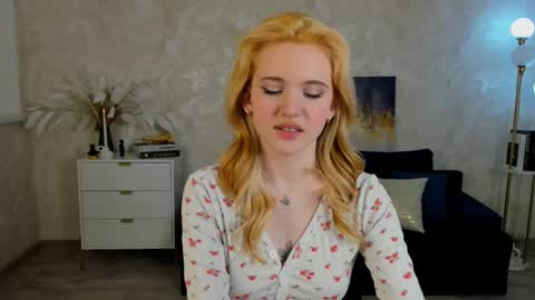 Carry online show from 03-08-26, 02:04