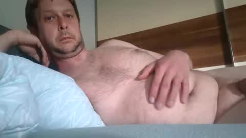 Snapshot of carsten4871 chatting on 05-11-26, 06:19 carsten4871 online show from 05-11-26, 06:19