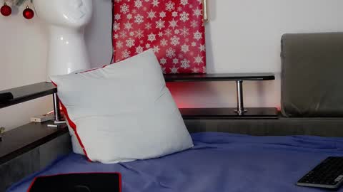 Snapshot of carter_reos chatting on 12-15-24, 04:48 Carter online show from 12-15-24, 04:48