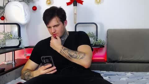 Snapshot of carter_reos chatting on 12-26-24, 01:43 Carter online show from 12-26-24, 01:43