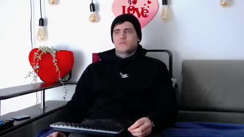 Snapshot of carter_reos chatting on 02-14-25, 07:49 Carter online show from 02-14-25, 07:49