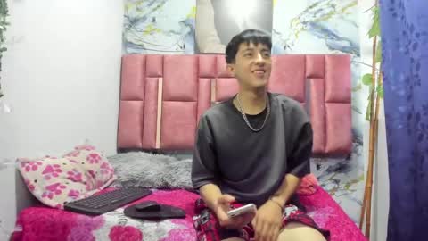 Snapshot of cartyxx chatting on 04-22-26, 12:28 cartyxx online show from 04-22-26, 12:28