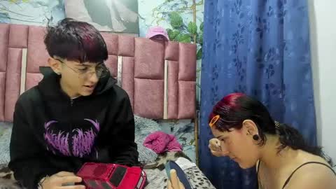 Snapshot of cartyxx chatting on 05-11-26, 12:33 cartyxx online show from 05-11-26, 12:33