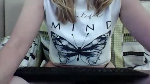 Snapshot of casaliniciantee chatting on 06-21-26, 06:43 casaliniciantee online show from 06-21-26, 06:43