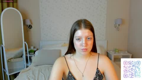 Snapshot of casandra_joness chatting on 03-18-26, 06:16 Casandra online show from 03-18-26, 06:16