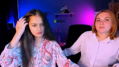 Snapshot of casey_meow_ chatting on 09-19-25, 06:04 casey_meow_ online show from 09-19-25, 06:04