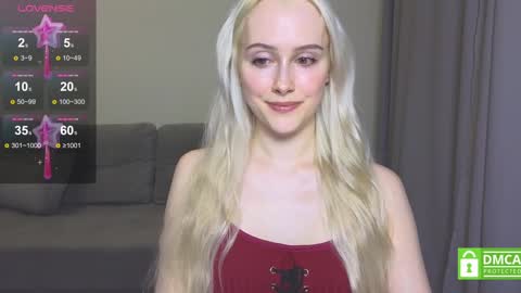 Snapshot of caseylabow chatting on 01-11-25, 11:45 My name is Casey... Nice to meet you I will be happy to have funthumbs up please its important online show from 01-11-25, 11:45