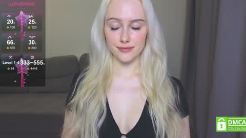 Snapshot of caseylabow chatting on 01-24-25, 12:52 My name is Casey... Nice to meet you I will be happy to have funthumbs up please its important online show from 01-24-25, 12:52