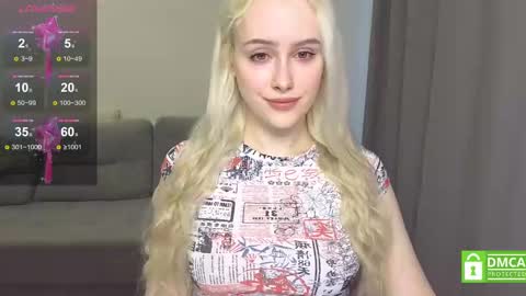 Snapshot of caseylabow chatting on 02-22-25, 03:23 My name is Casey... Nice to meet you I will be happy to have funthumbs up please its important online show from 02-22-25, 03:23