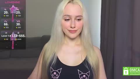 Snapshot of caseylabow chatting on 03-03-25, 10:38 My name is Casey... Nice to meet you I will be happy to have funthumbs up please its important online show from 03-03-25, 10:38