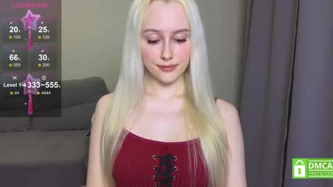 Snapshot of caseylabow chatting on 03-12-25, 01:51 My name is Casey... Nice to meet you I will be happy to have funthumbs up please its important online show from 03-12-25, 01:51